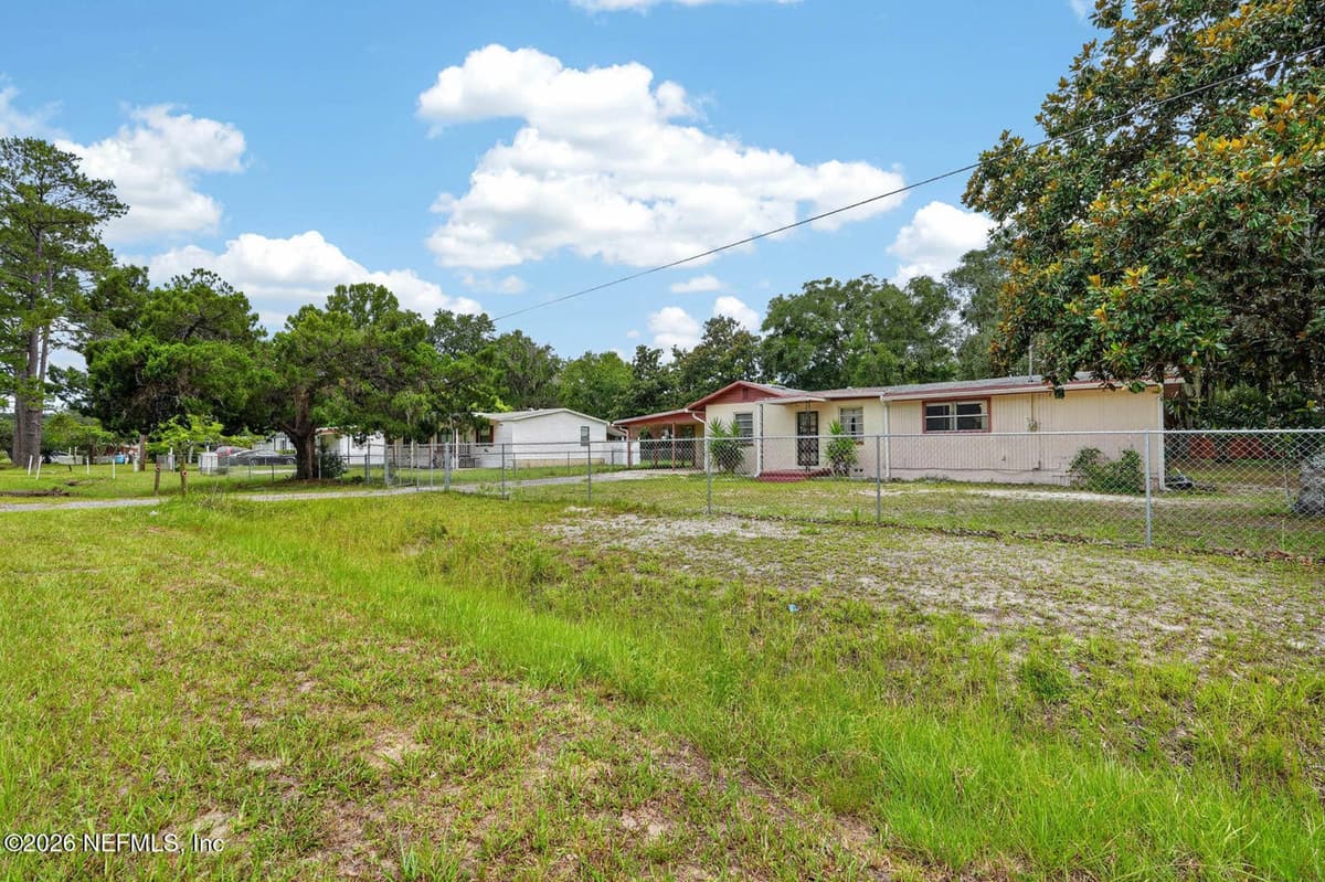 131 DUNN Avenue, San Mateo, FL 32187, San Mateo, FL - photo 2