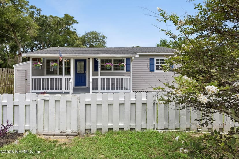 1009 CALHOUN Street, Fernandina Beach, FL 32034