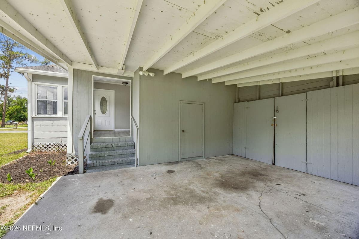173 W MCIVER Avenue, Macclenny, FL 32063, Macclenny, FL - photo 3