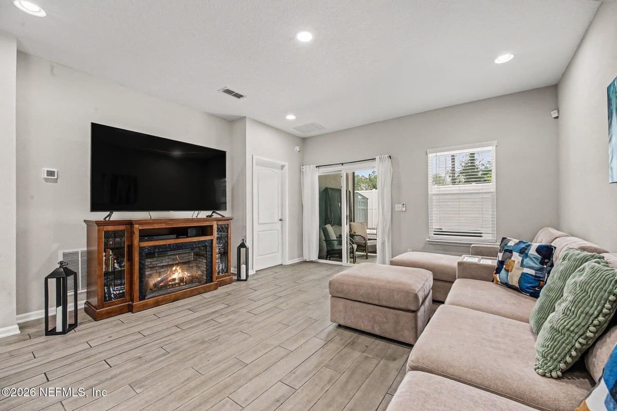 8292 CAPE FOX Drive, Jacksonville, FL 32222, Jacksonville, FL - photo 2