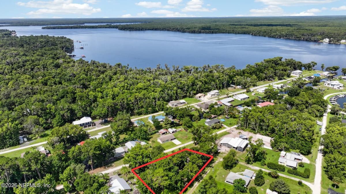 110 PALM Avenue, Crescent City, FL 32112, Crescent City, FL - photo 2