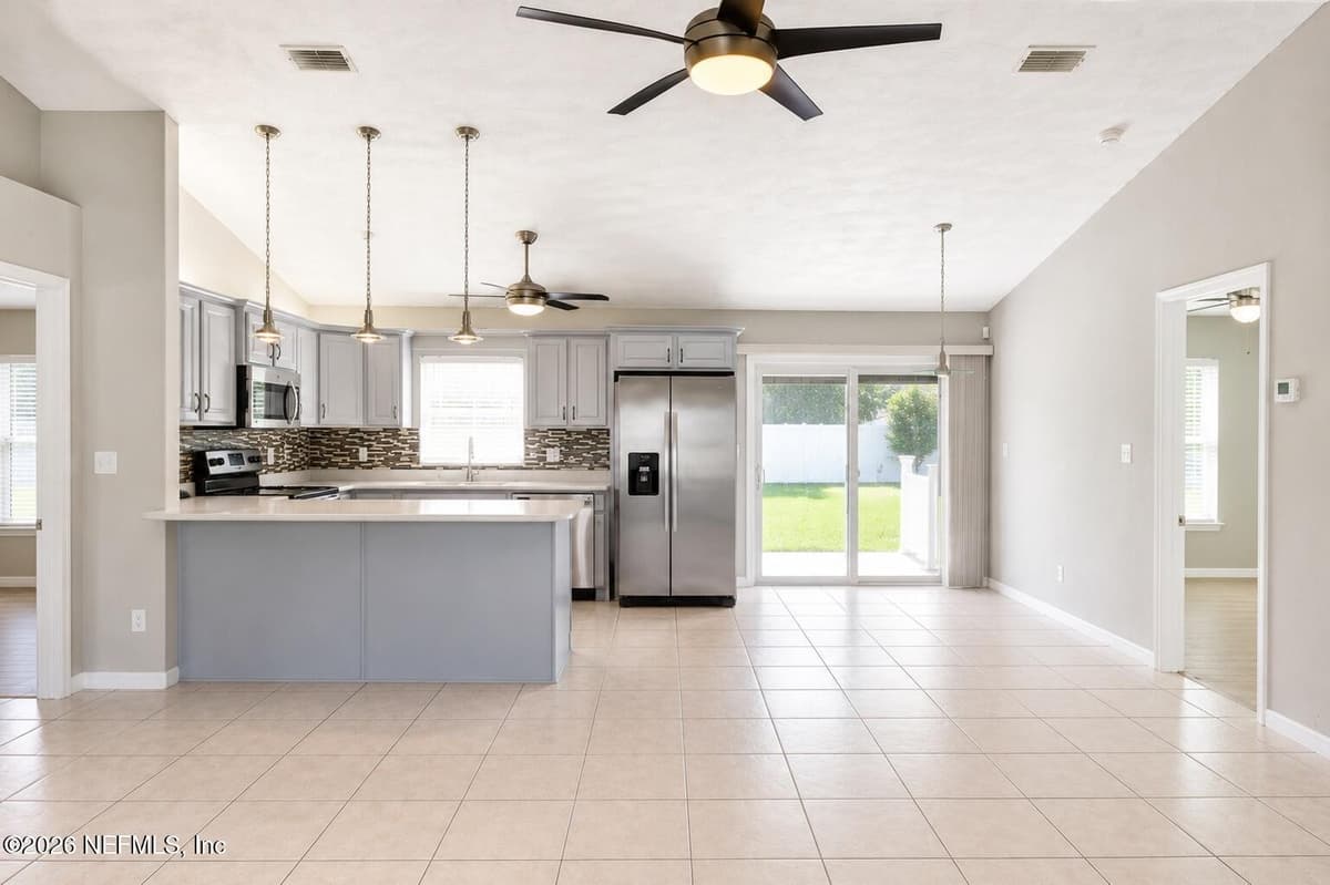 4 SEVERN Court, Palm Coast, FL 32164, Palm Coast, FL - photo 3