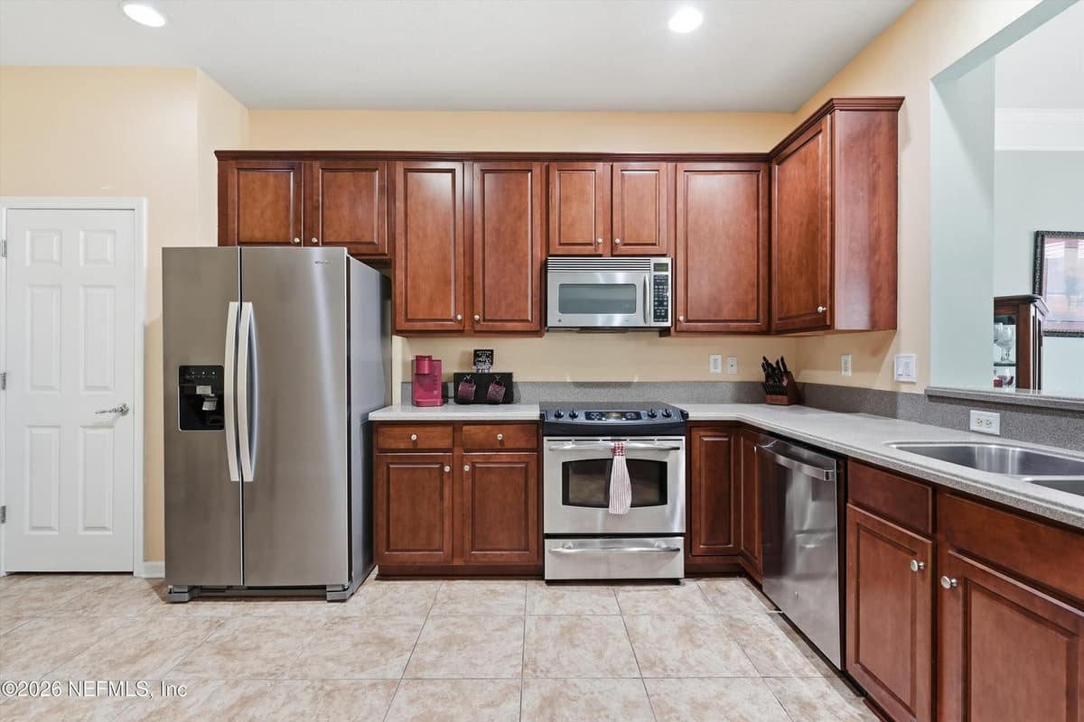 6480 YELLOW LEAF Court, Jacksonville, FL 32258, Jacksonville, FL - photo 3