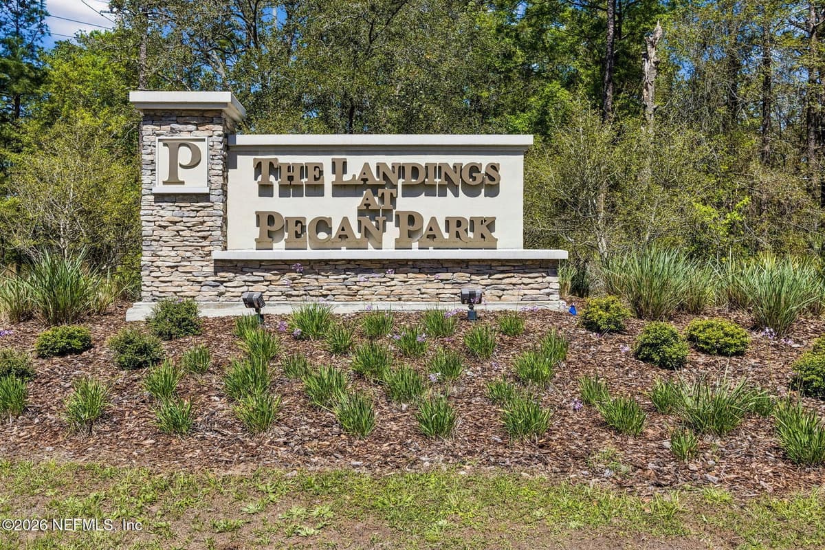 72 BRAZIL NUT Circle, Jacksonville, FL 32218, Jacksonville, FL - photo 2