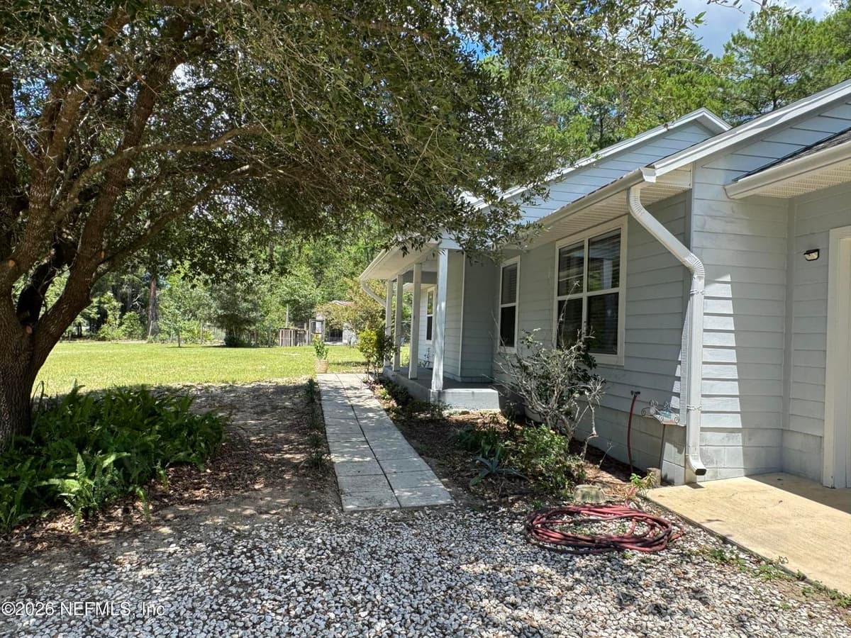 1134 CORAL FARMS Road, Florahome, FL 32140, Florahome, FL - photo 2
