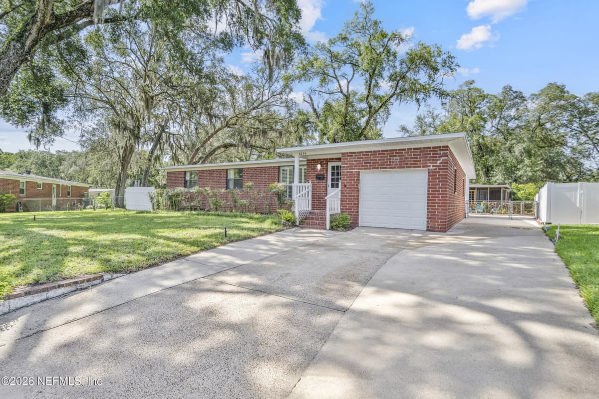 8636 ST PATRICK Lane, Jacksonville, FL 32216, Jacksonville, FL - photo 2