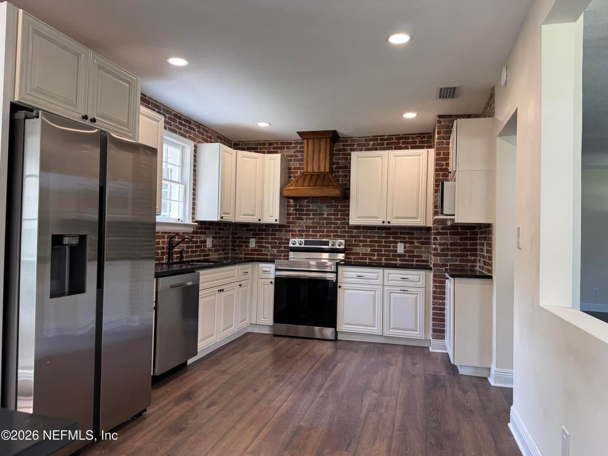 4571 PINEWOOD Avenue, Jacksonville, FL 32207, Jacksonville, FL - photo 3