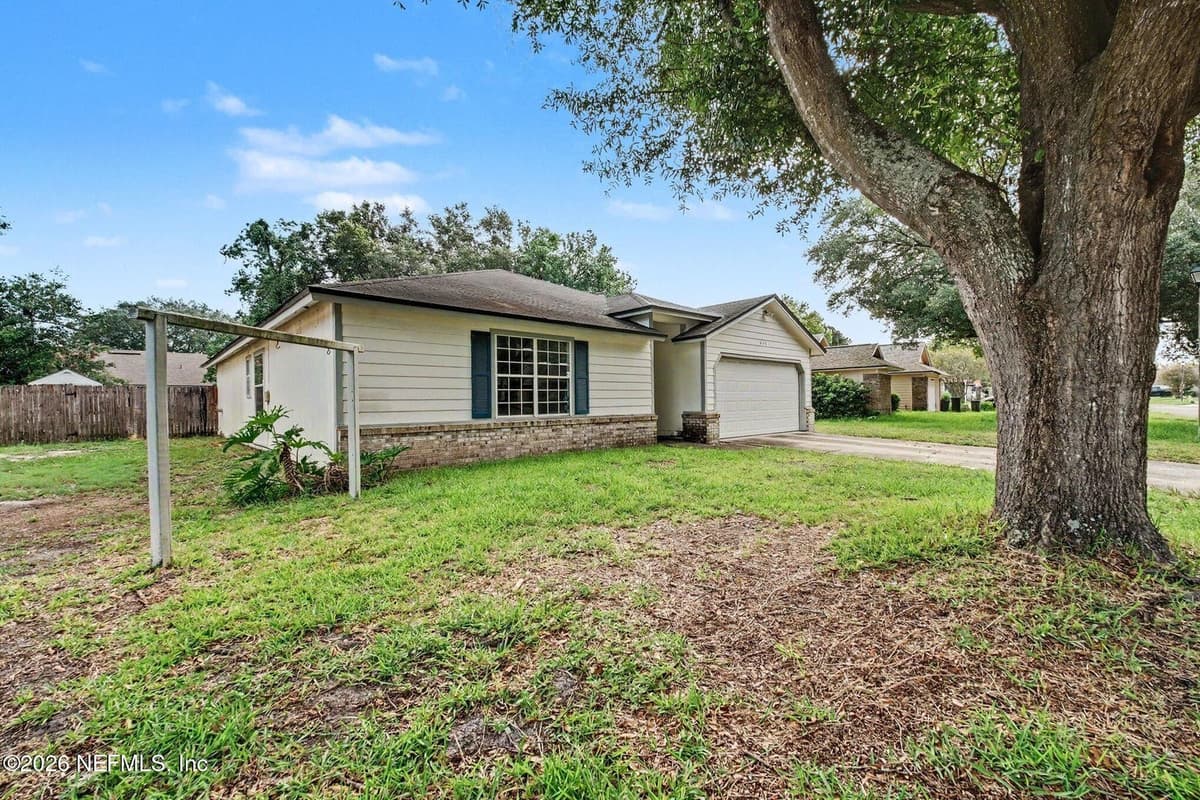 8361 ROCKRIDGE Drive, Jacksonville, FL 32244, Jacksonville, FL - photo 2