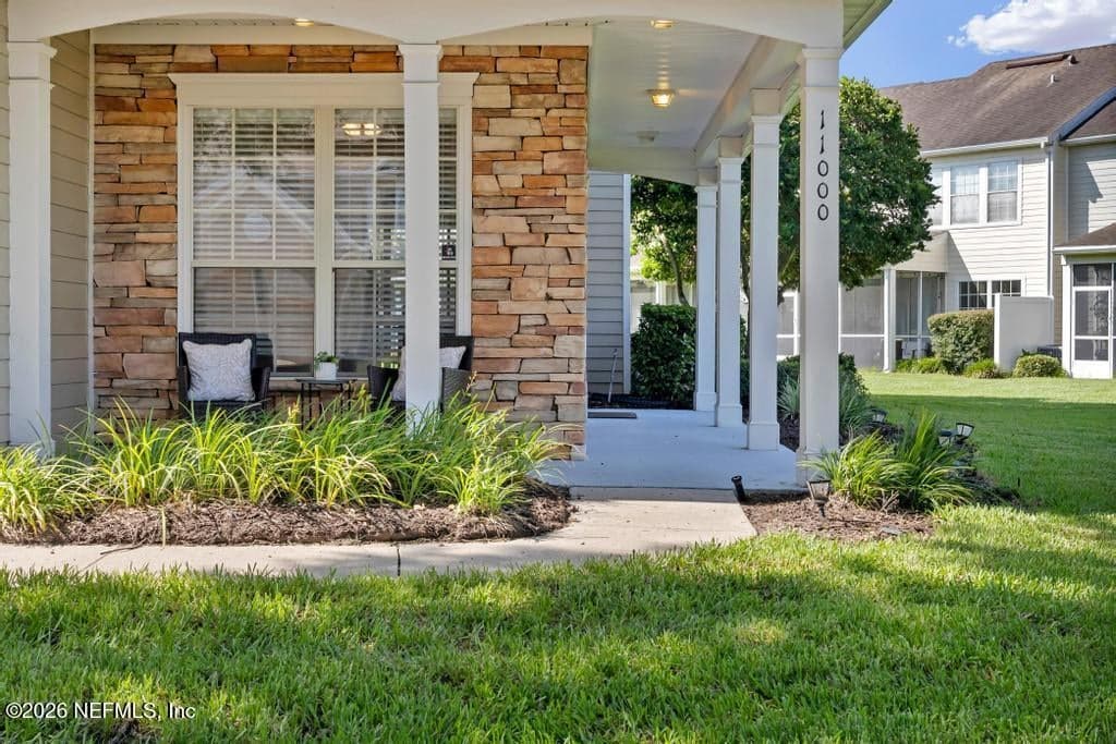 11000 CASTLEMAIN Circle E, Jacksonville, FL 32256, Jacksonville, FL - photo 2