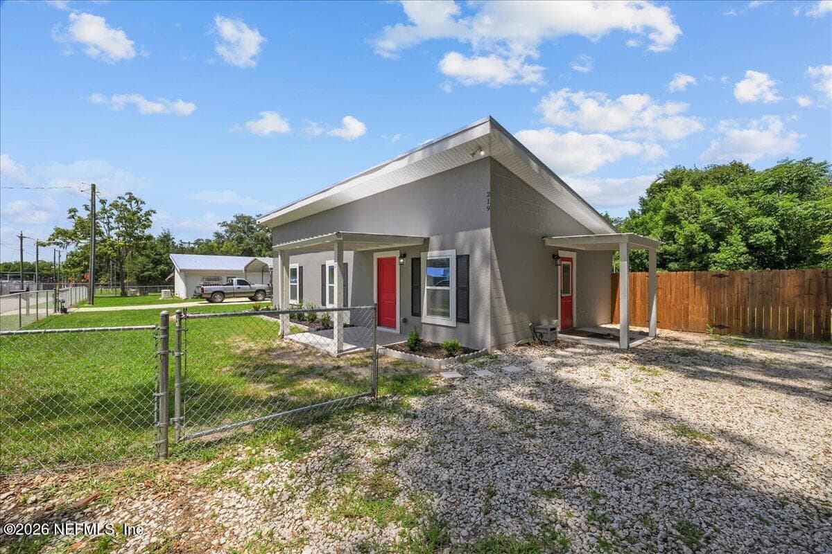 219 HALSEY Street, Palatka, FL 32177, Palatka, FL - photo 2