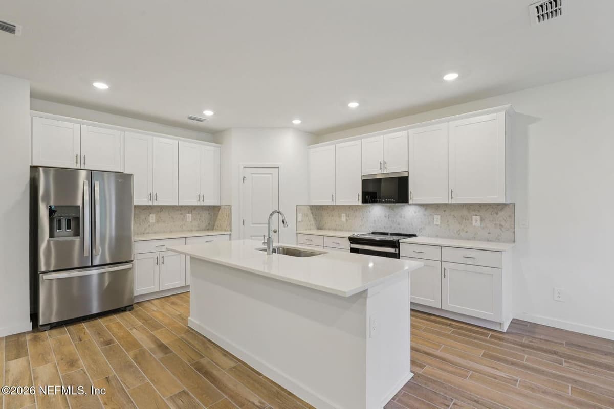 7325 EVERETT FOREST Drive, Jacksonville, FL 32219, Jacksonville, FL - photo 2