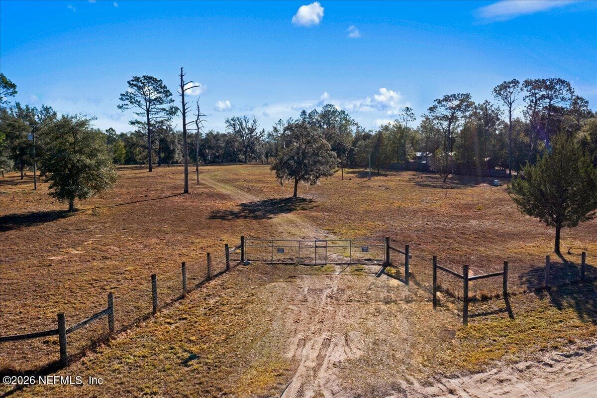 5551 NE 106 Court, Bronson, FL 32621, Bronson, FL - photo 2