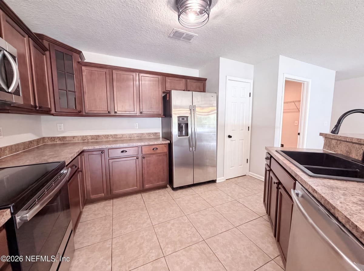 7428 SWEET ROSE Lane, Jacksonville, FL 32244, Jacksonville, FL - photo 2