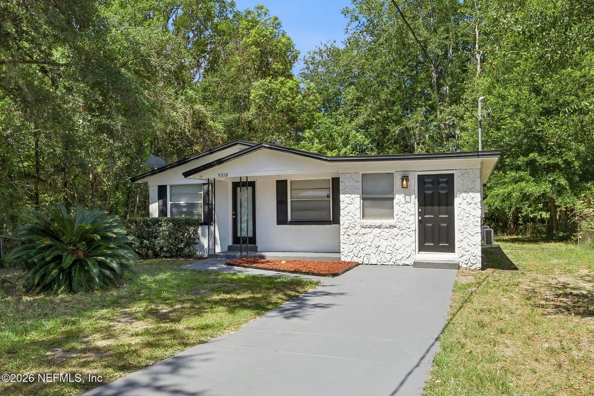 9358 CULPEPER Avenue, Jacksonville, FL 32208, Jacksonville, FL - photo 2