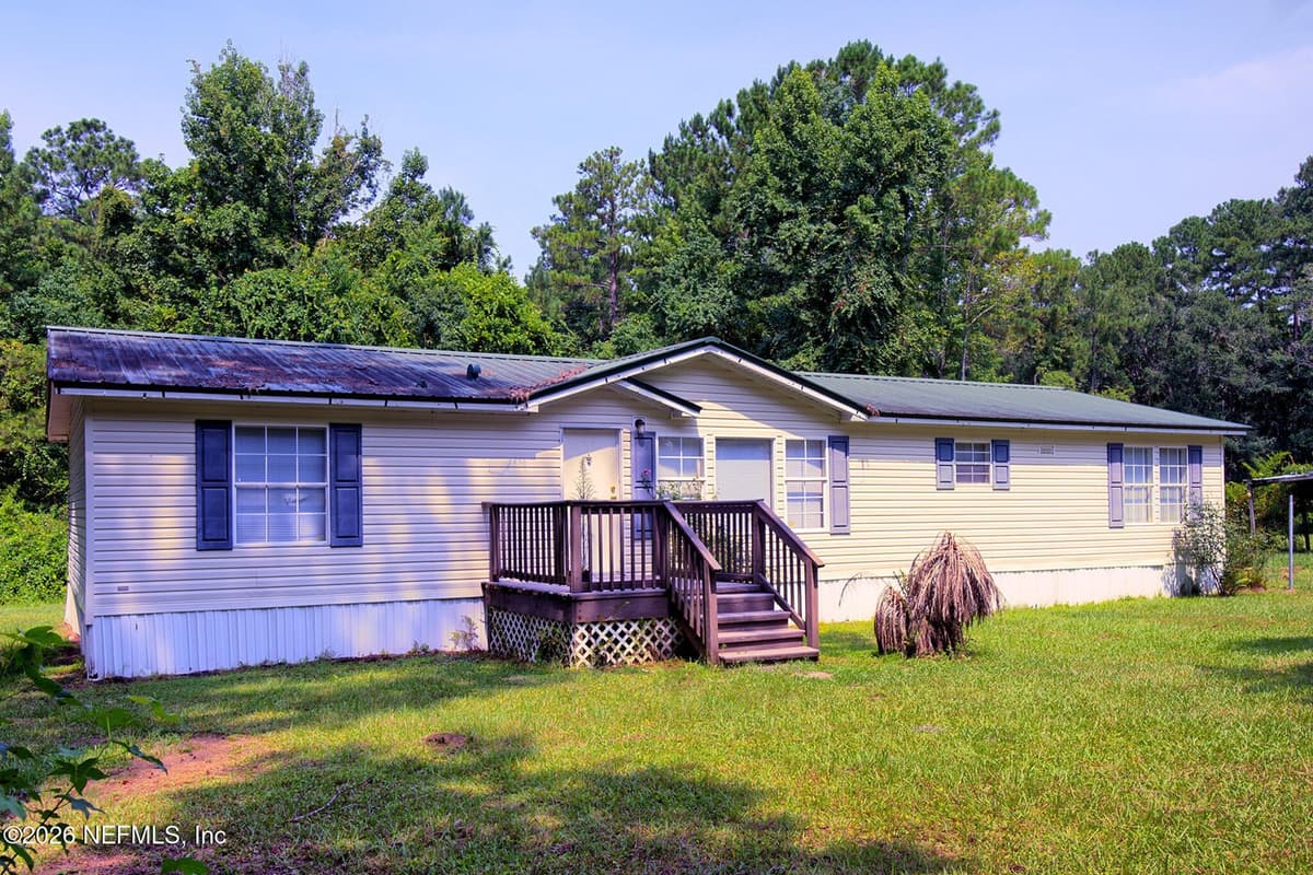 134 BARDIN ESTATES Circle, Palatka, FL 32177, Palatka, FL - photo 2