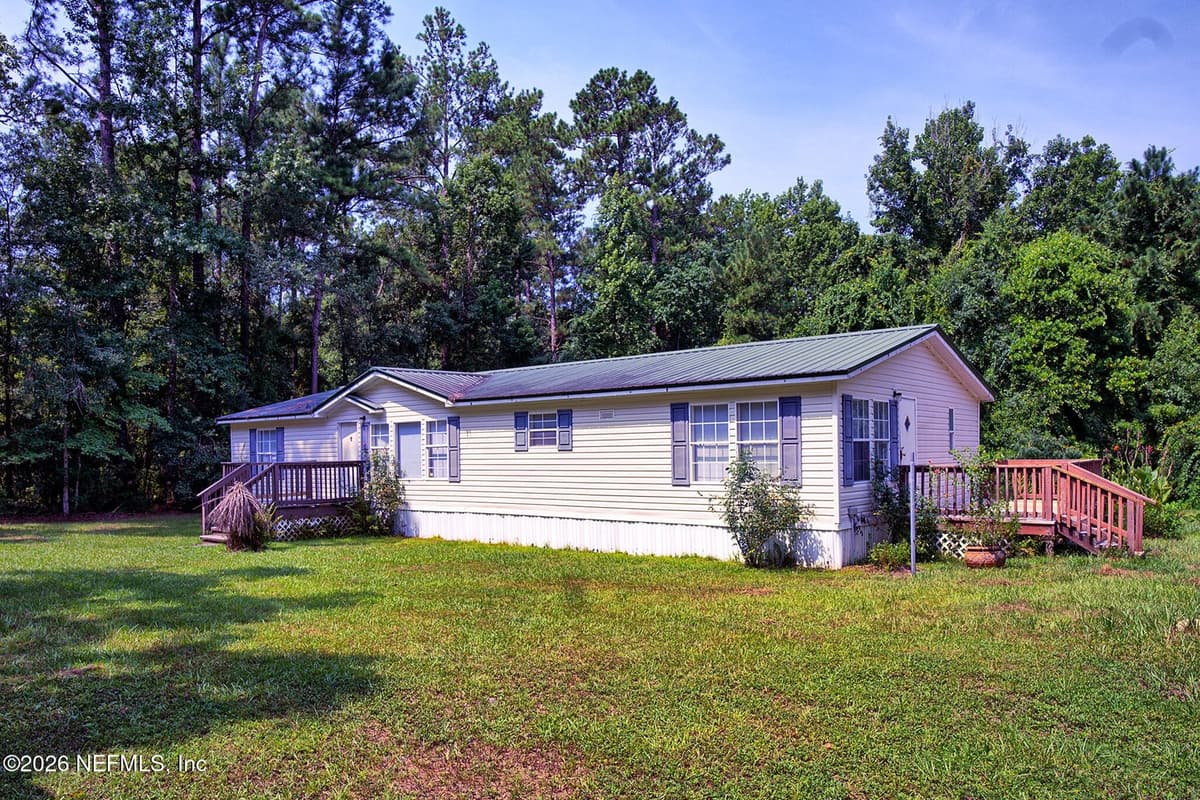 134 BARDIN ESTATES Circle, Palatka, FL 32177, Palatka, FL - photo 3