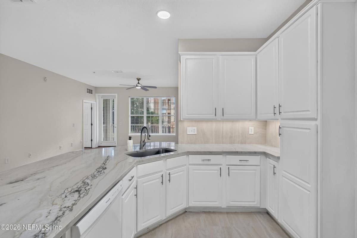 11251 CAMPFIELD Drive 1202, Jacksonville, FL 32256, Jacksonville, FL - photo 3