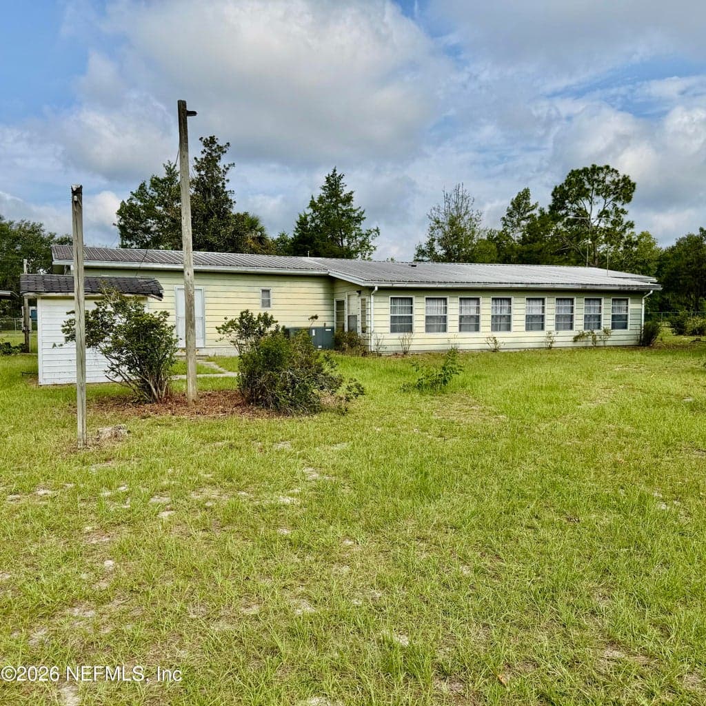 304 DAWN Avenue, Interlachen, FL 32148, Interlachen, FL - photo 3