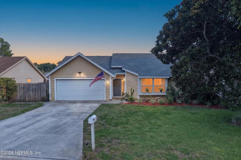 13020 MEDFORD Lane, Jacksonville, FL 32225