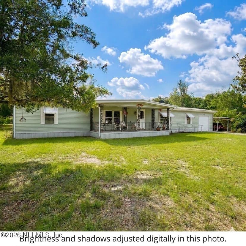 304 DAWN Avenue, Interlachen, FL 32148