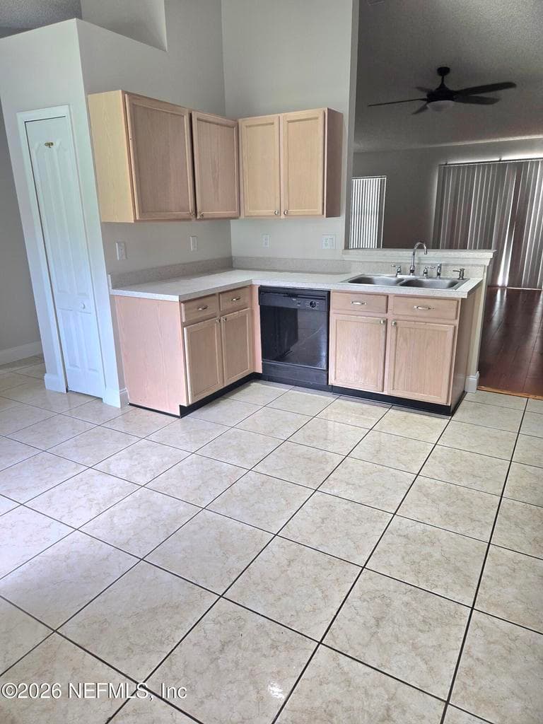 1664 GLEN LAUREL Drive, Middleburg, FL 32068, Middleburg, FL - photo 3