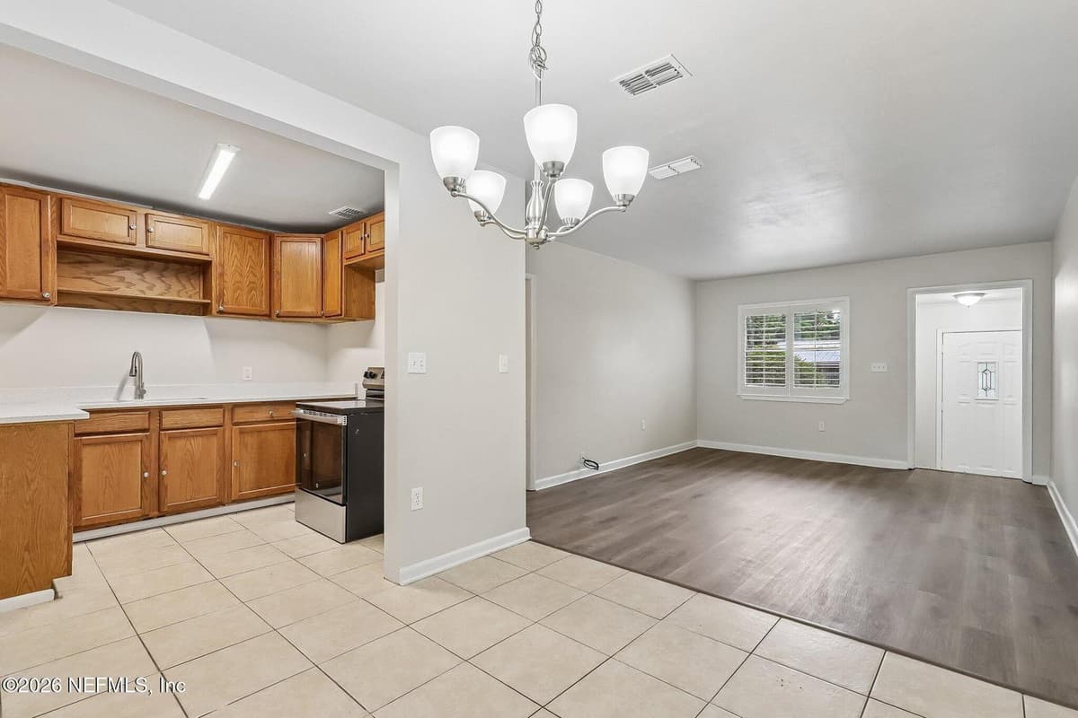 8370 BRACKRIDGE Boulevard S, Jacksonville, FL 32216, Jacksonville, FL - photo 3