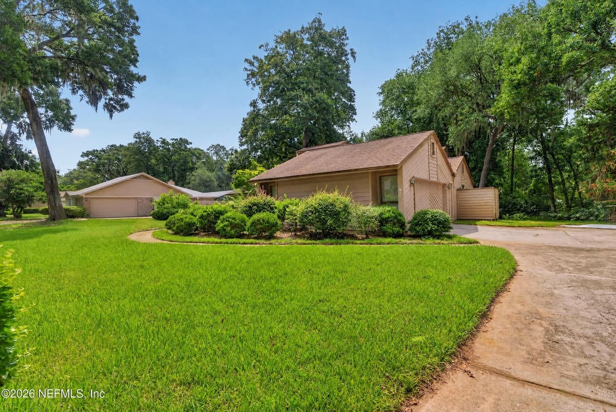 10990 CREEKVIEW Drive, Jacksonville, FL 32225, Jacksonville, FL - photo 2