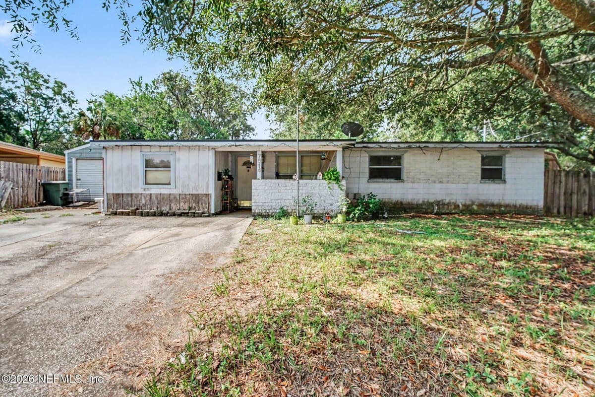 7514 DALEHURST Drive S 8-A, Jacksonville, FL 32277, Jacksonville, FL - photo 3
