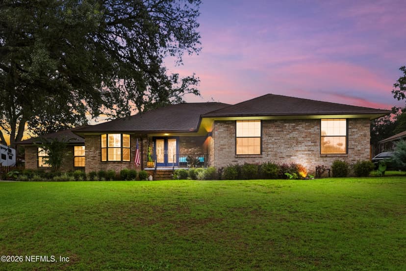 905 MIDDLERIDGE Court, Orange Park, FL 32065