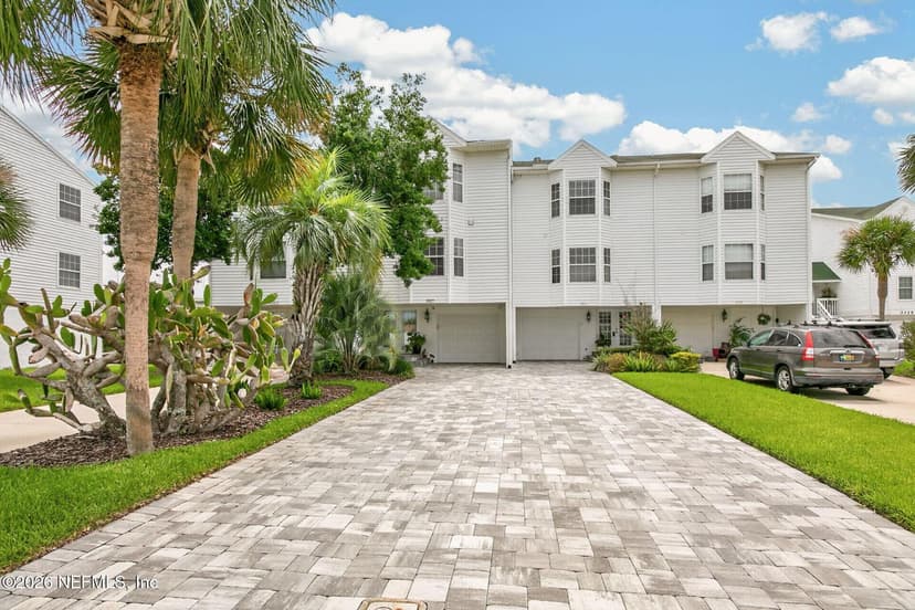 3331 LIGHTHOUSE POINT Lane, Jacksonville, FL 32250