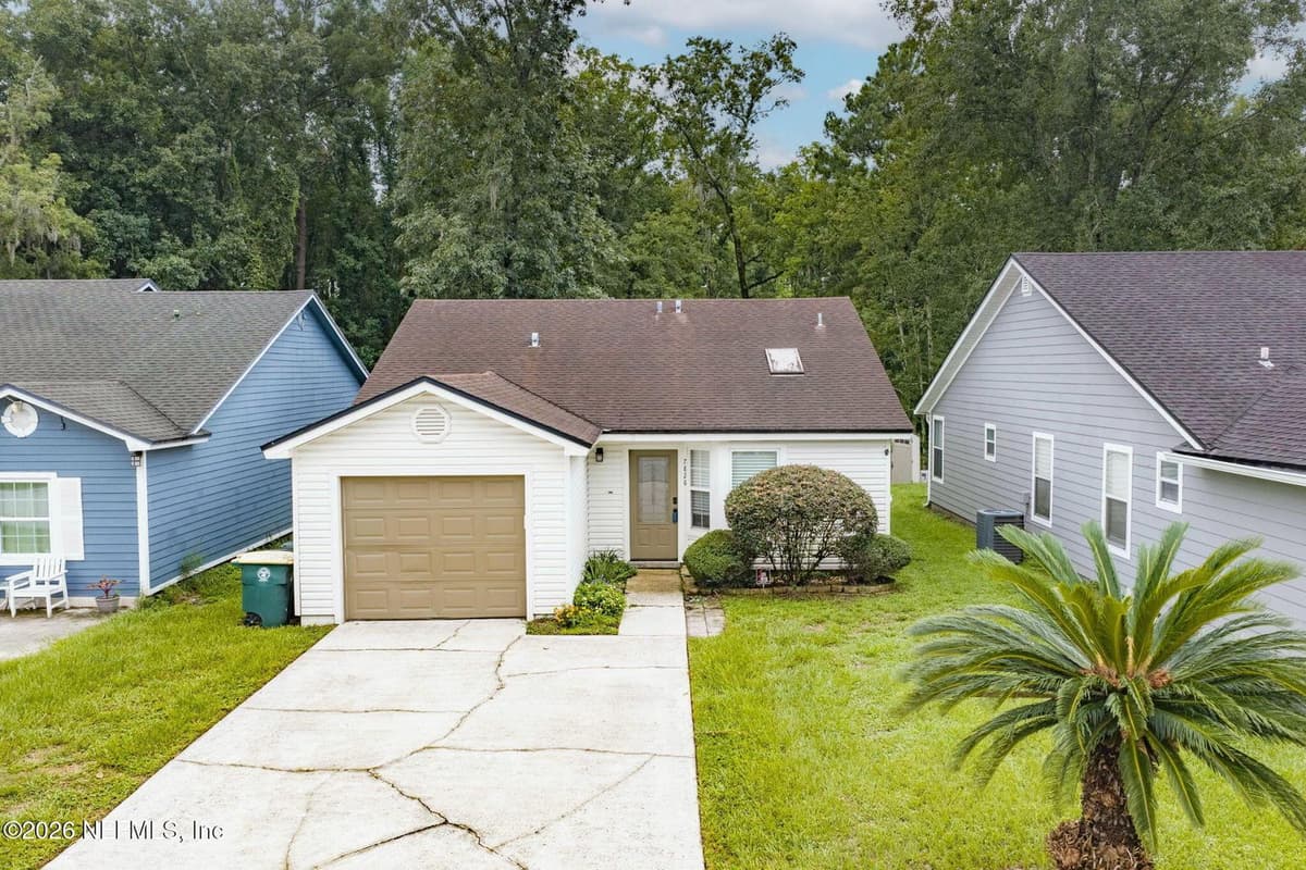 7826 AQUARIUS Circle S, Jacksonville, FL 32216, Jacksonville, FL - photo 2