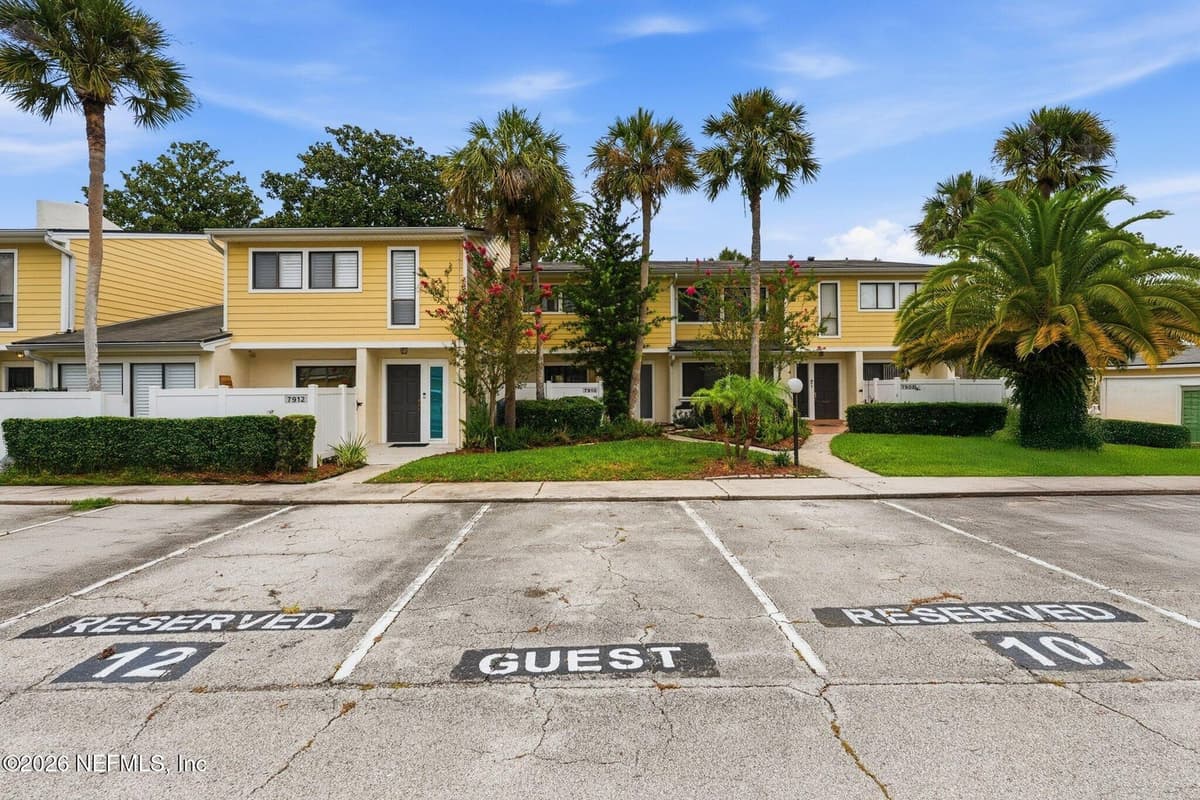 7910 LOS ROBLES Court, Jacksonville, FL 32256, Jacksonville, FL - photo 3