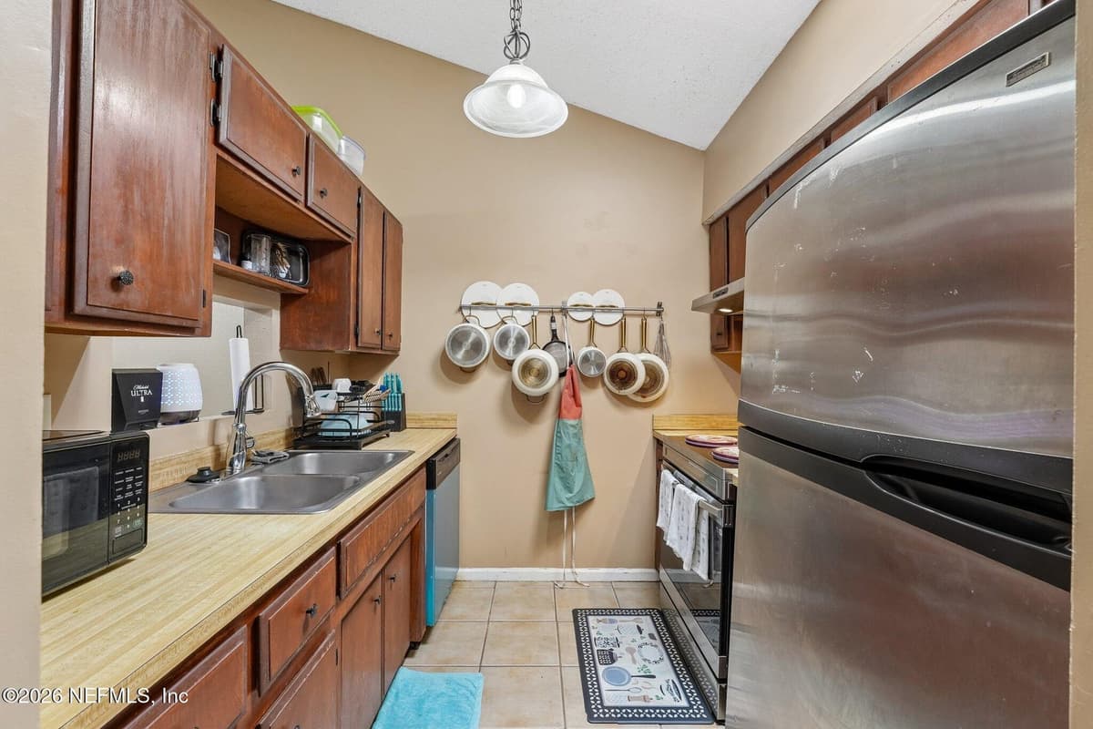 1317 ELLIS TRACE Drive W, Jacksonville, FL 32205, Jacksonville, FL - photo 3