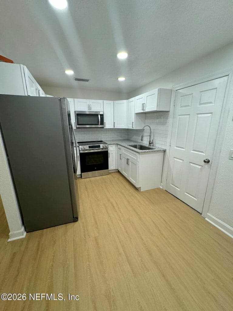 2611 SUNNY ACRES Drive N, Jacksonville, FL 32209, Jacksonville, FL - photo 3