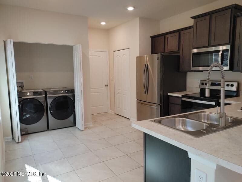9479 STAR Drive, Jacksonville, FL 32256, Jacksonville, FL - photo 3