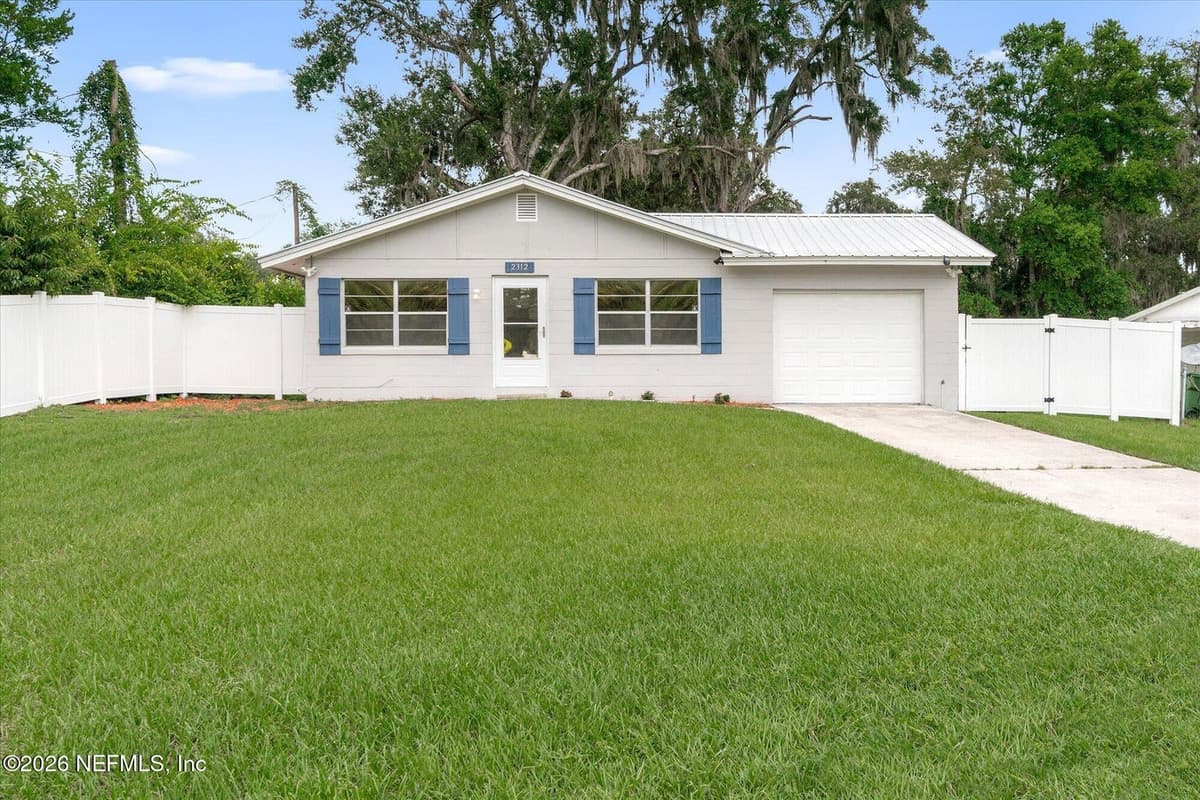 2312 SILVER LAKE Drive, Palatka, FL 32177, Palatka, FL - photo 2