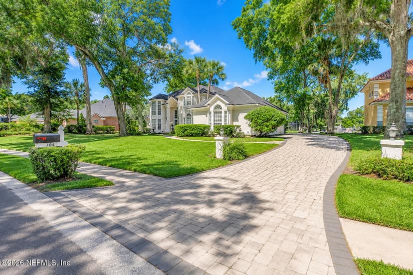 704 SHIPWATCH Drive E, Jacksonville, FL 32225