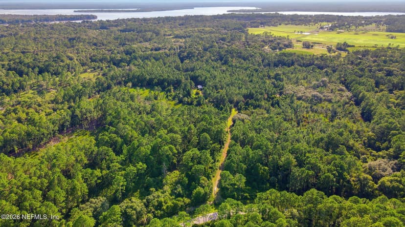 139 LAKEWAY Drive, Georgetown, FL 32139