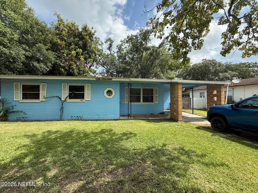 6453 SOLANDRA Drive, Jacksonville, FL 32210