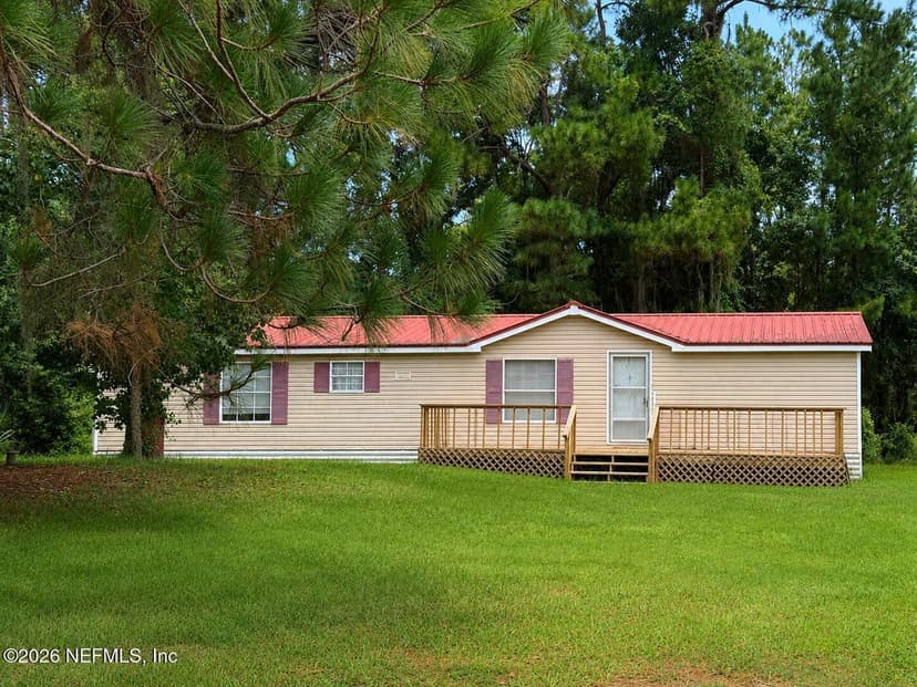 108 ROBERTS Road 1, East Palatka, FL 32131