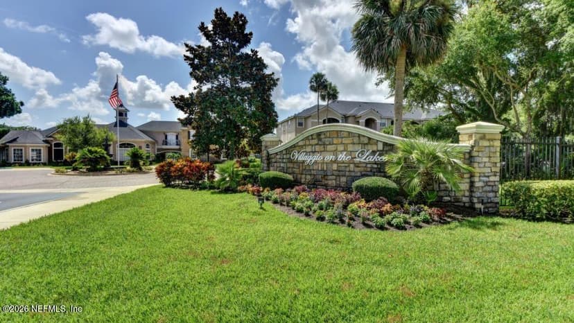 940 VILLAGE Trail 8-307, Port Orange, FL 32127