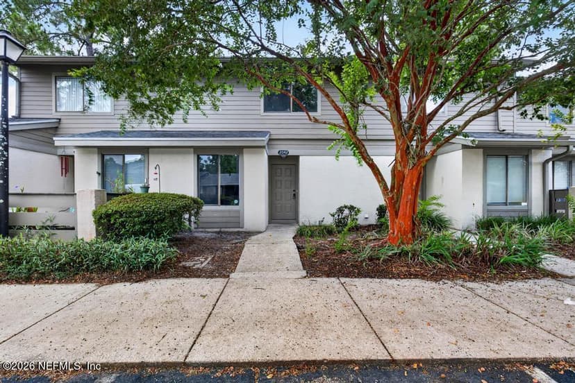 7620 BAYMEADOWS Circle W 2042, Jacksonville, FL 32256
