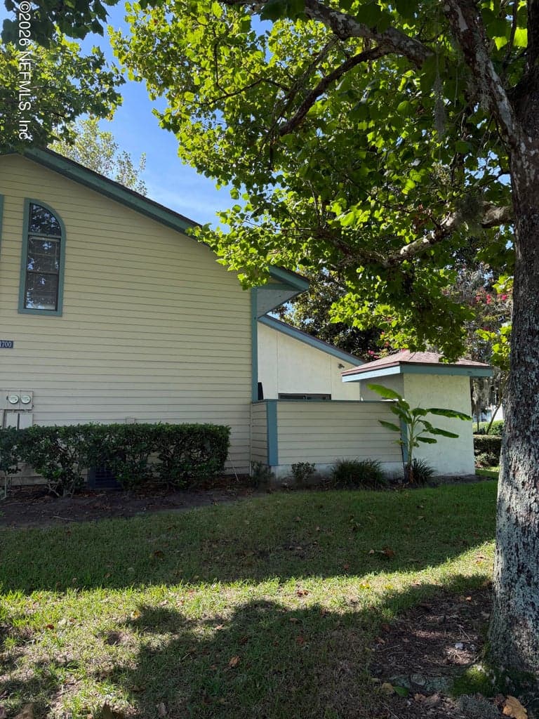 1702 CHALLENGER Court W 1702, Jacksonville, FL 32233, Jacksonville, FL - photo 2