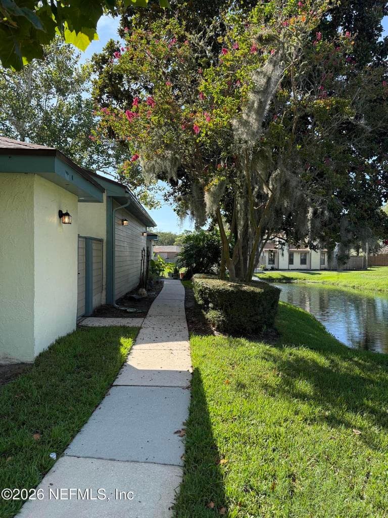 1702 CHALLENGER Court W 1702, Jacksonville, FL 32233