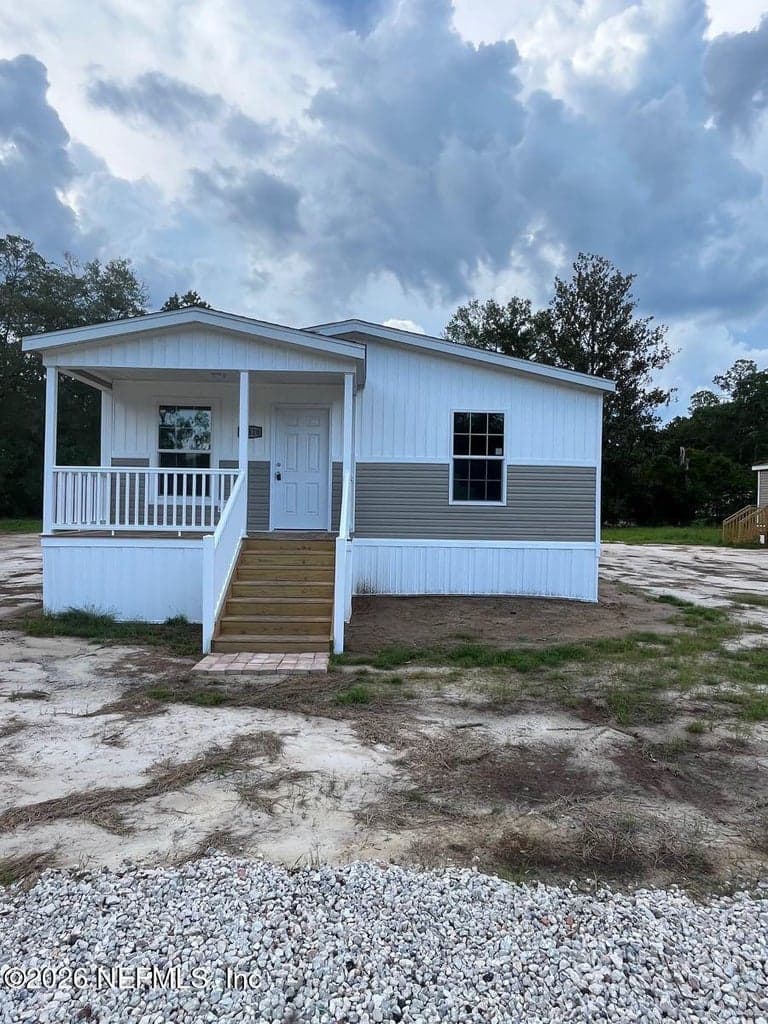 27418 W THIRD Avenue, Hilliard, FL 32046