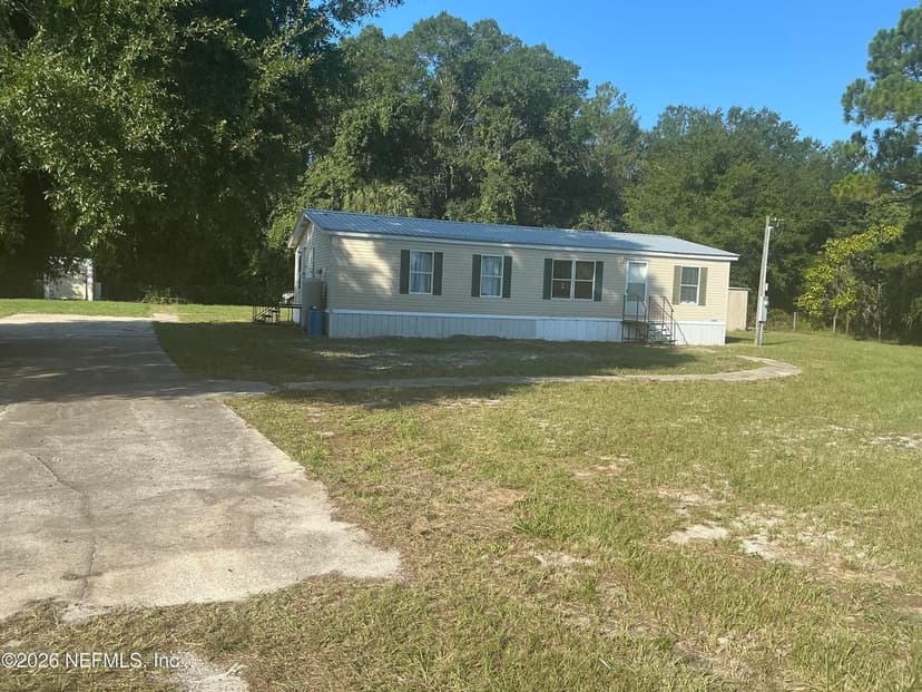 130 YANCEY Circle, Satsuma, FL 32189