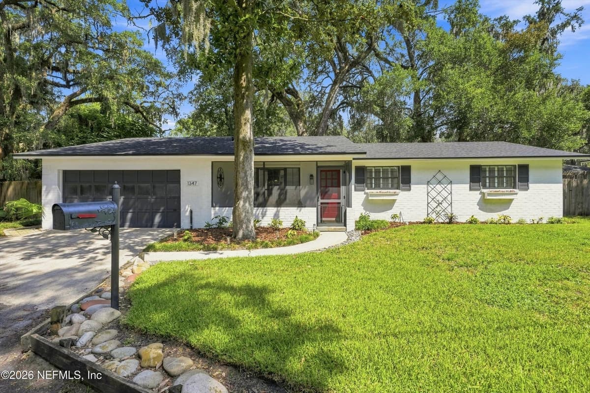 1347 REDBUD Lane, Jacksonville, FL 32207, Jacksonville, FL - photo 2