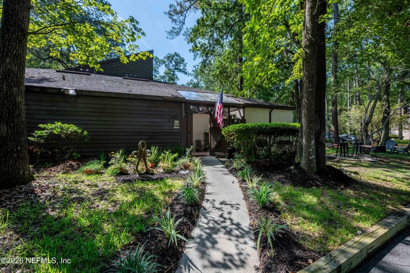 10413 BIGTREE Circle E 10413, Jacksonville, FL 32257