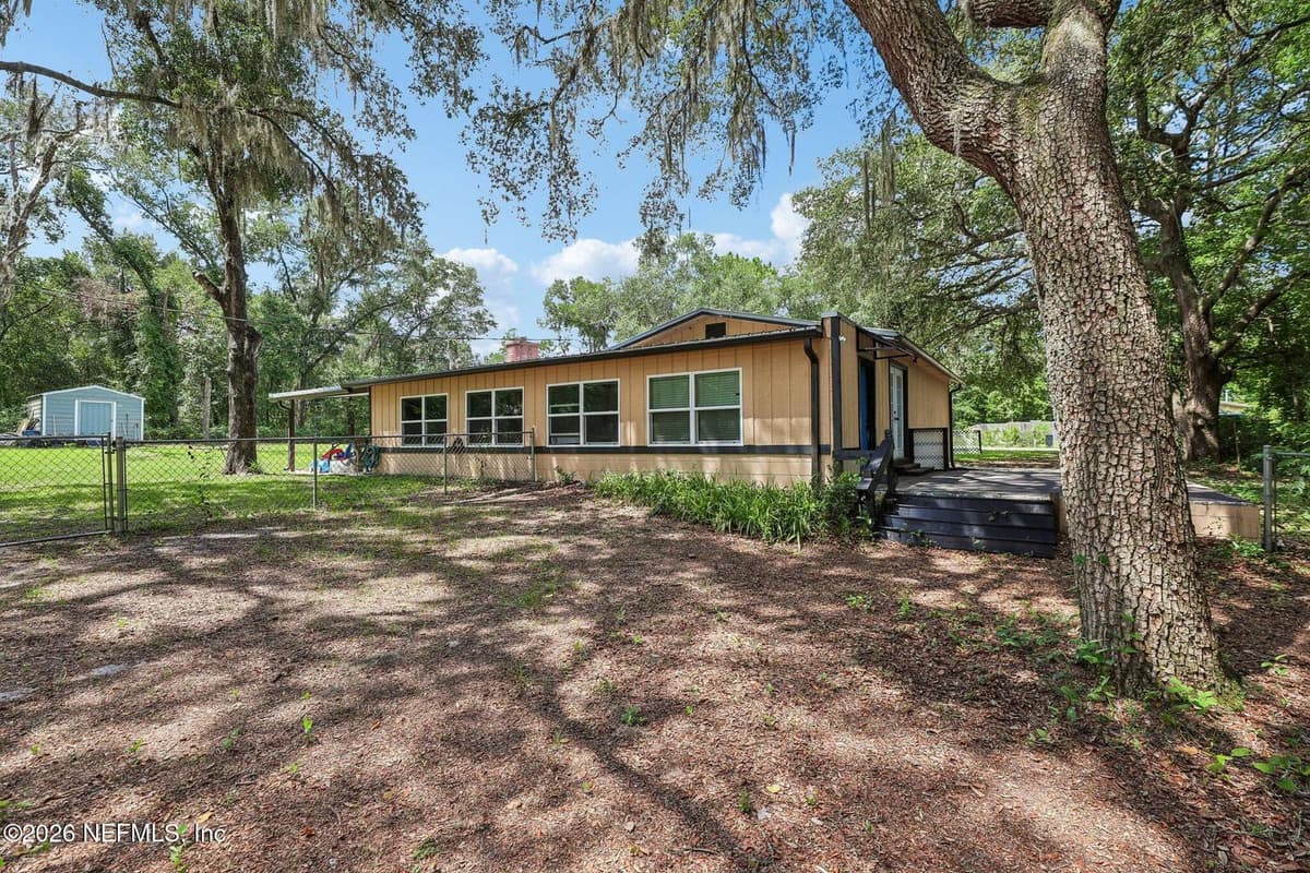 212 DOGWOOD Drive, Interlachen, FL 32148, Interlachen, FL - photo 2