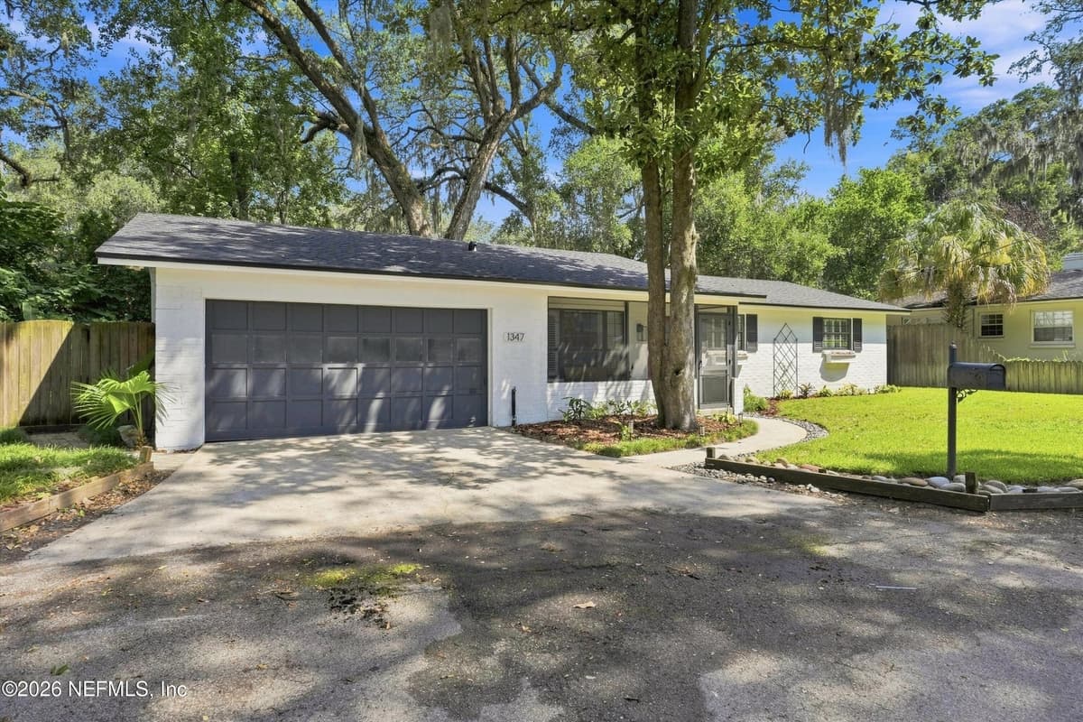1347 REDBUD Lane, Jacksonville, FL 32207, Jacksonville, FL - photo 3
